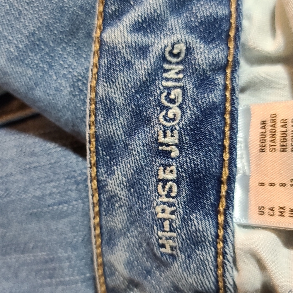 American Eagle Lightweight, Lightwash Jeggings - image 8